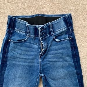 Gorgeous blue jeans skinny raw hem tummy control